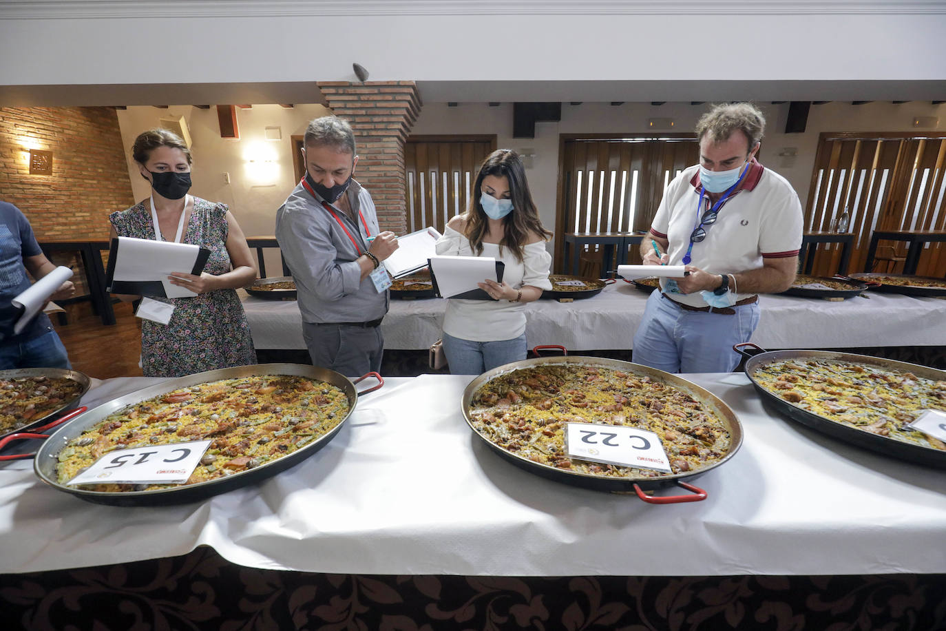 La localidad celebra una nueva edición del concurso internacional del plato tradicional valenciano