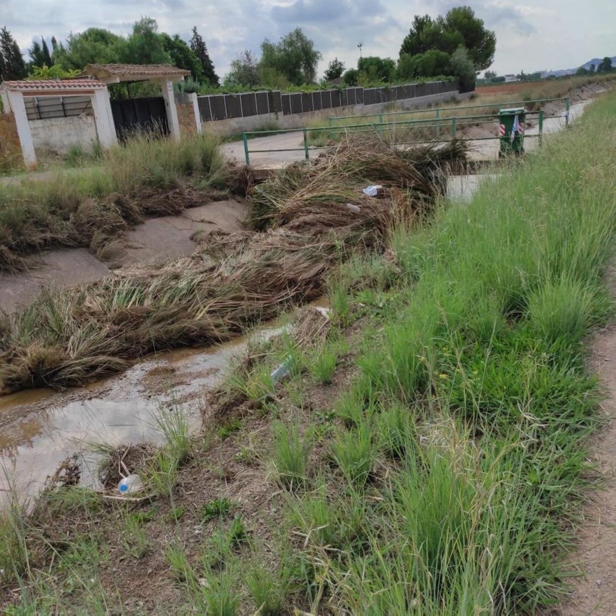 Cauce totalmente cegado, junto a una vivienda, en el término municipal de Llíria. lp