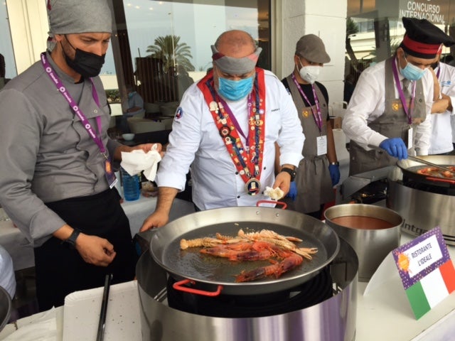 El concurso culinario regresa tras la suspensión de 2020 para dar con la mejor fideuà de Gandia