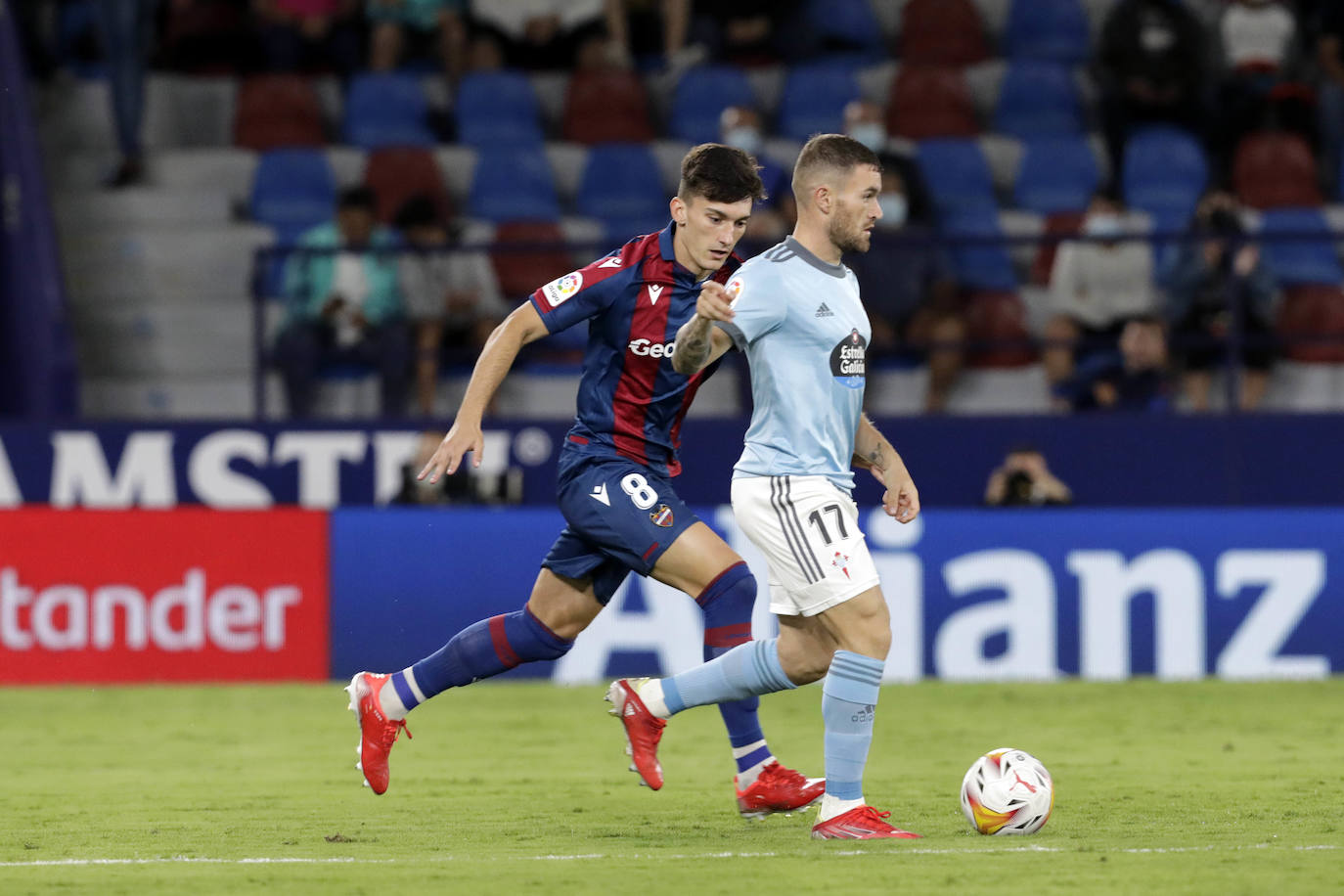 Fotos: Las mejores imágenes del Levante UD-Celta de Vigo