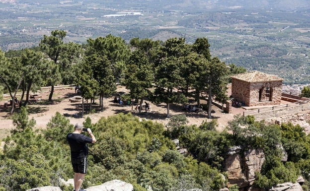 Mirador en el que muchos visitantes aprovechan para tomar un bocado