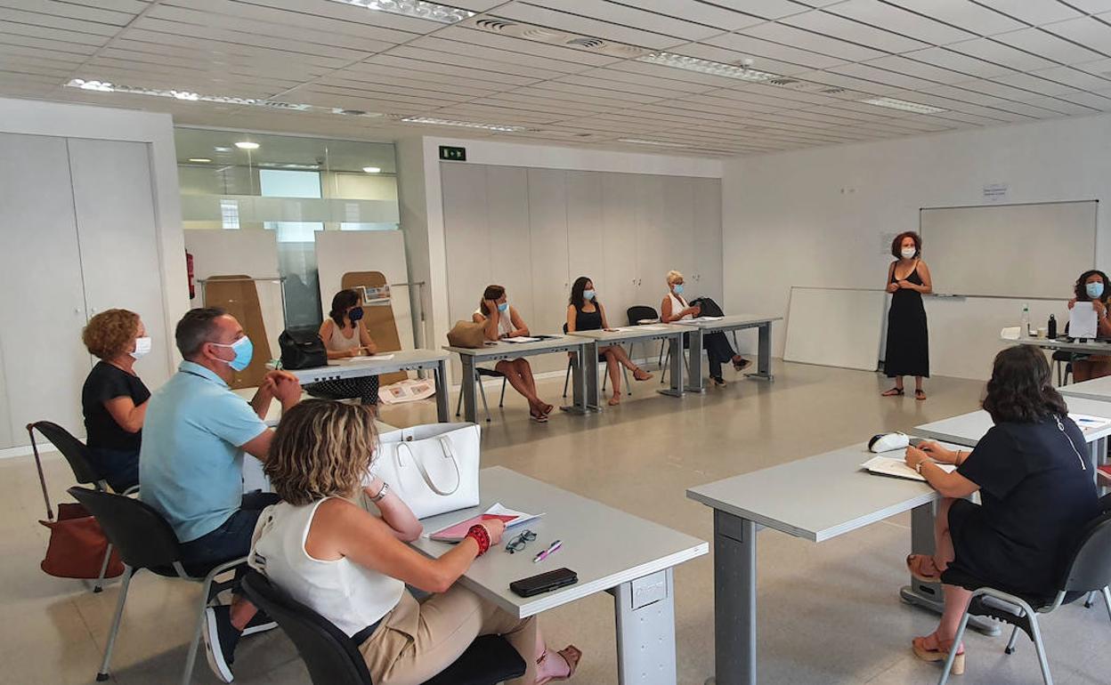 Una reunión del departamento de Igualdad. 