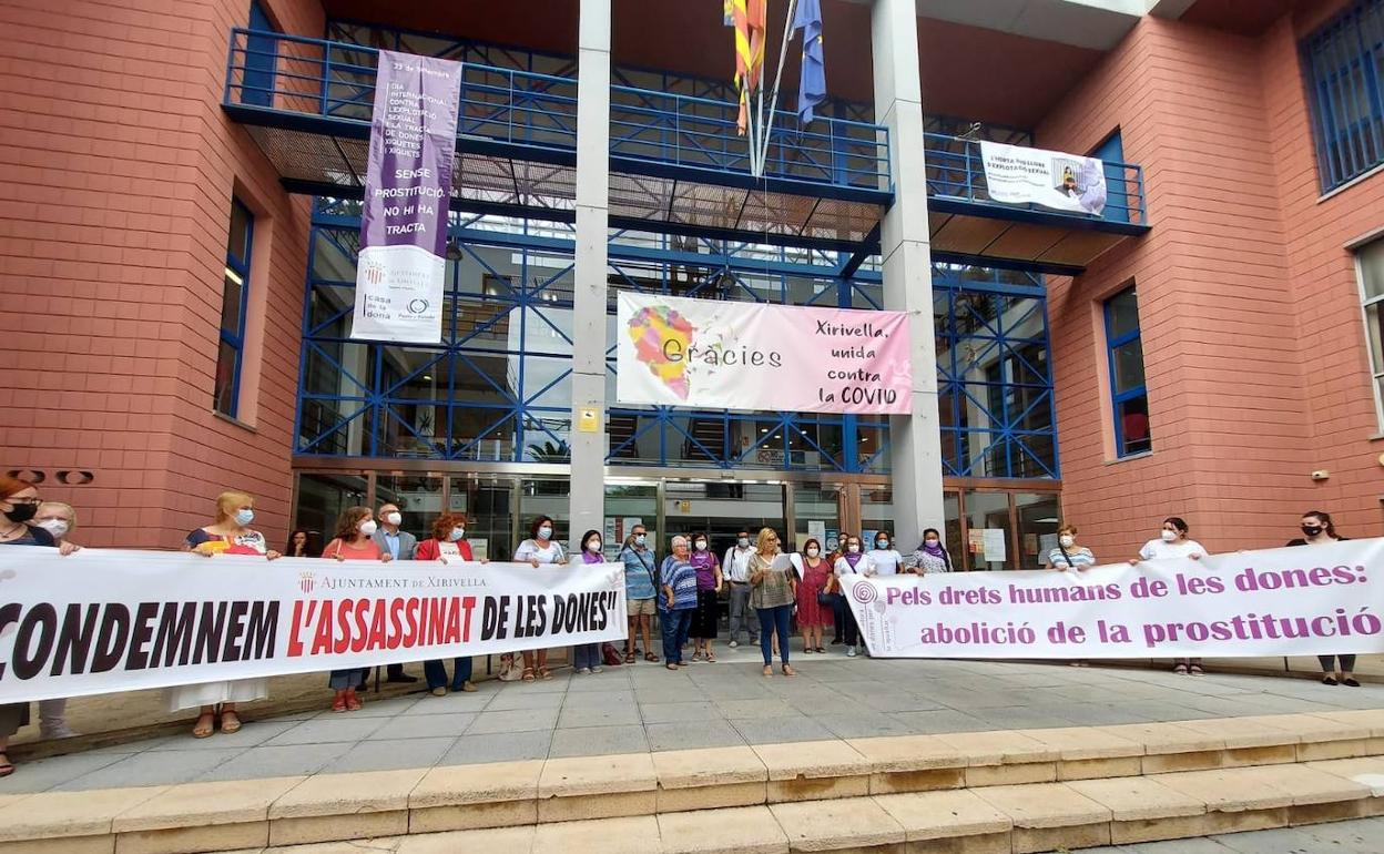 La concentración en el ayuntamiento de Xirivella. 