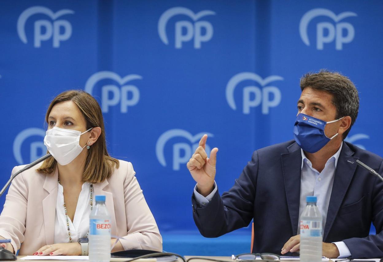 María José Catalá y Carlos Mazón, en la sede del PP valenciano. ep