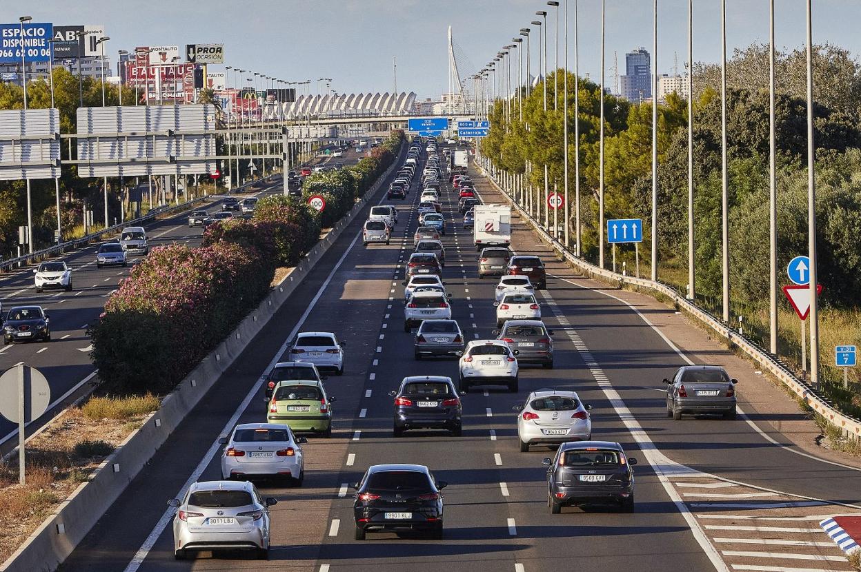 Atascos en Valencia | Un atasco diario de 700.000 vehículos para entrar a Valencia