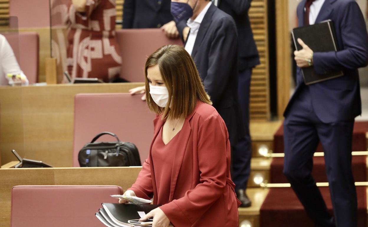 La secretaria general y síndica del PPCV, María José Catalá, esta mañana en Les Corts.