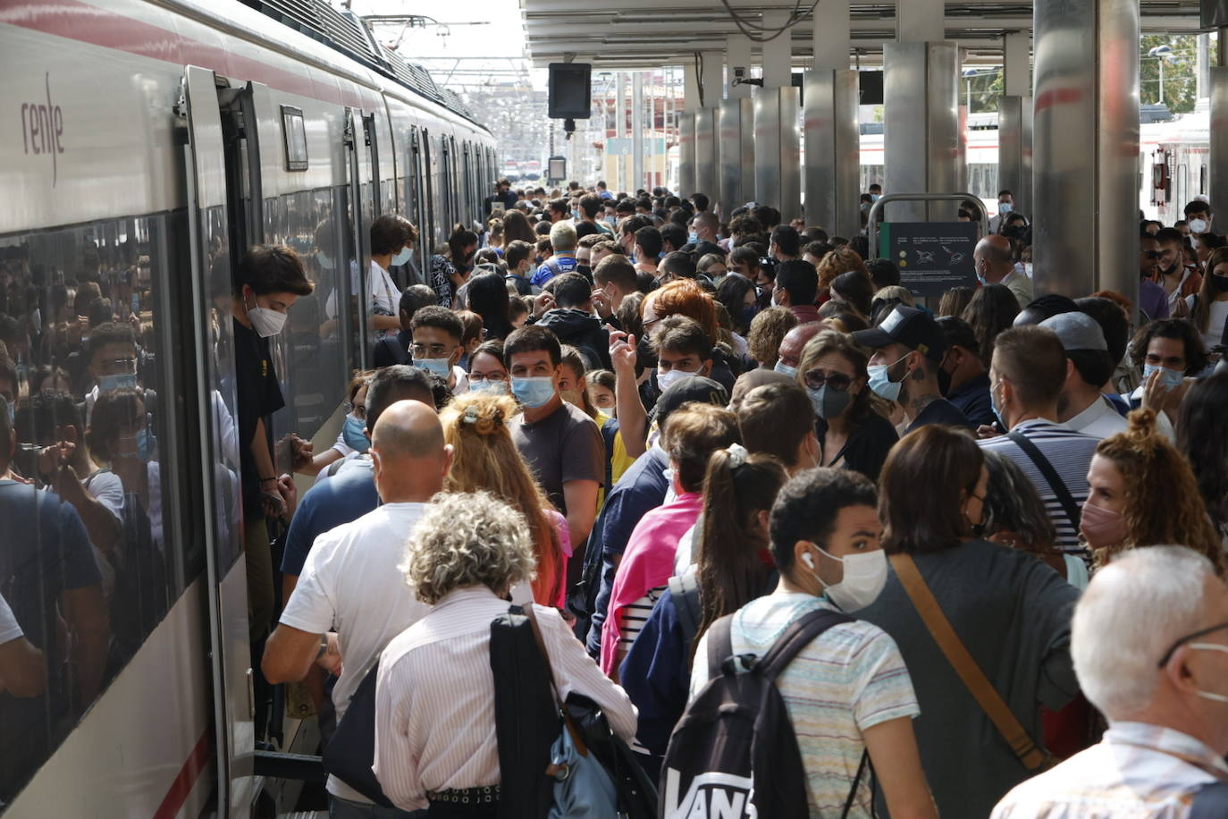 Fotos: La huelga de maquinistas de Renfe provoca cancelaciones en plena hora punta