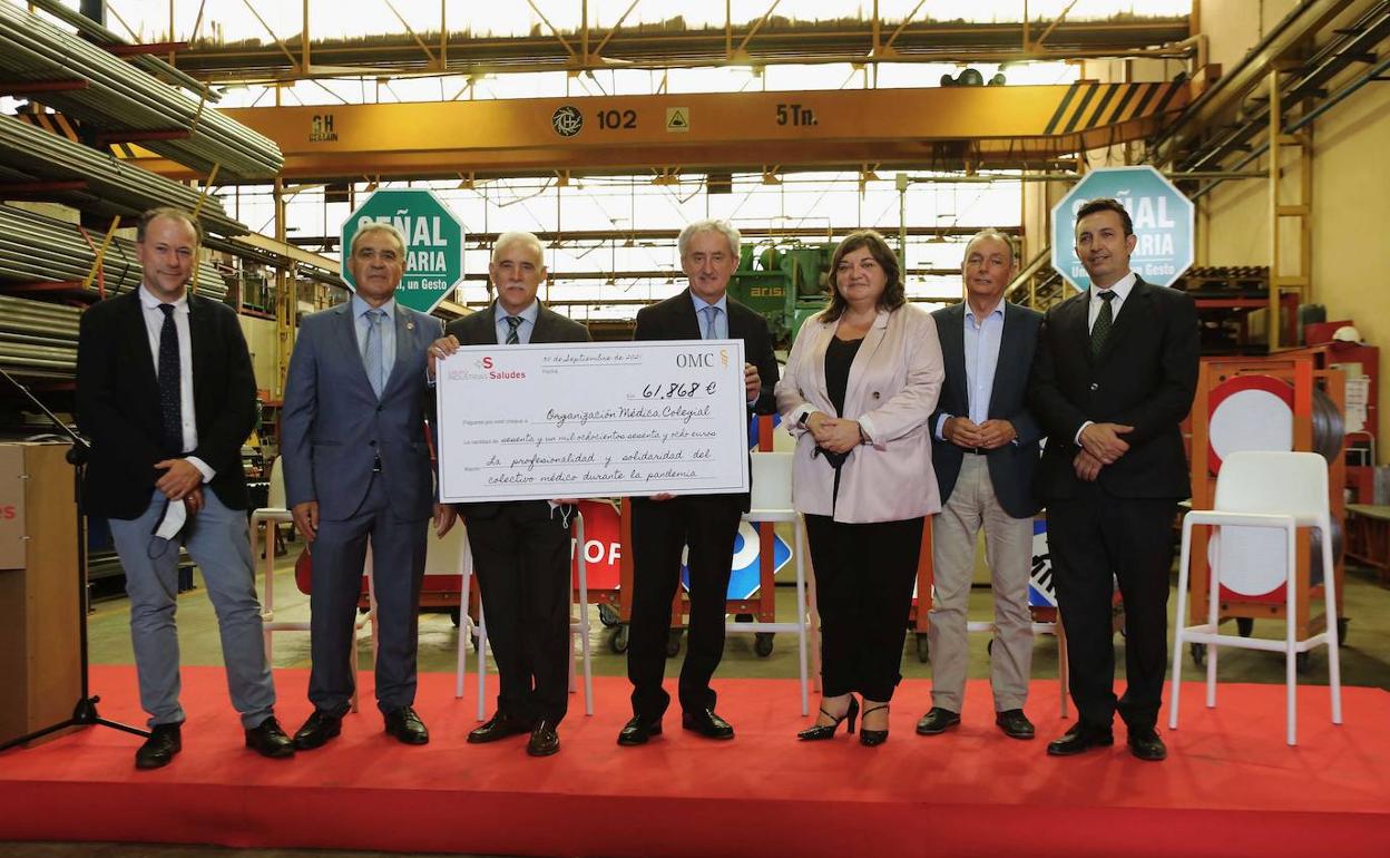 El acto de entrega en la sede de Industrias Saludes en Alcàsser.