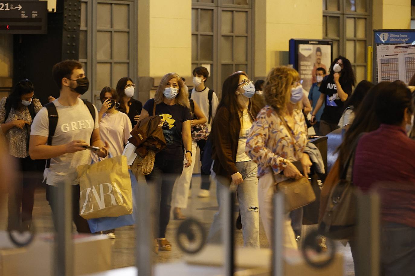 Fotos: El segundo día de huelga en Renfe deja nuevos retrasos y cancelaciones de trenes de Cercanías