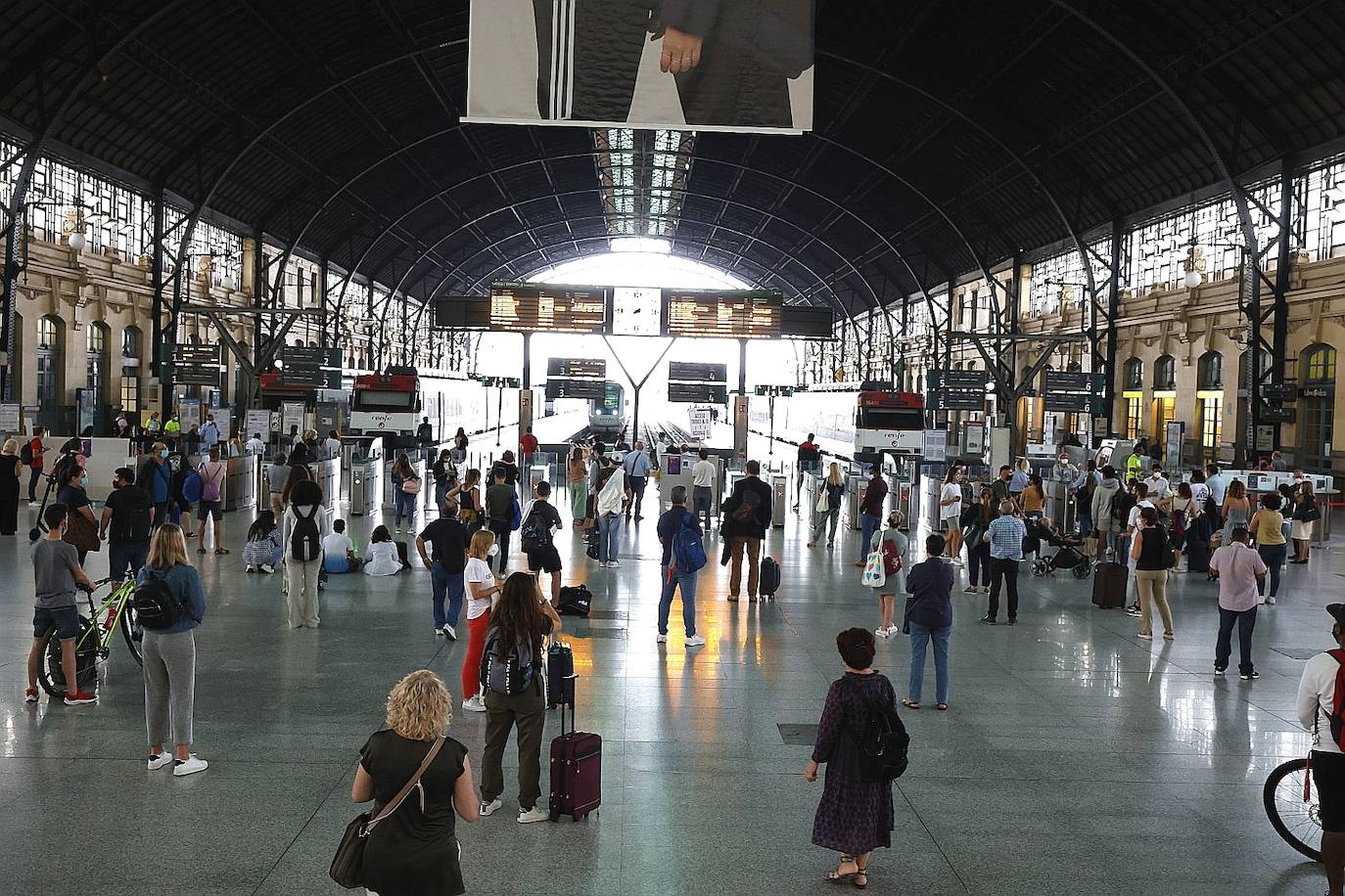 Fotos: El segundo día de huelga en Renfe deja nuevos retrasos y cancelaciones de trenes de Cercanías