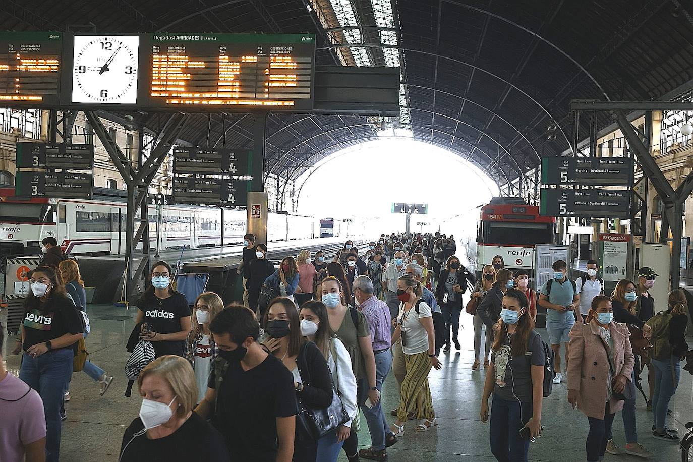 Fotos: El segundo día de huelga en Renfe deja nuevos retrasos y cancelaciones de trenes de Cercanías