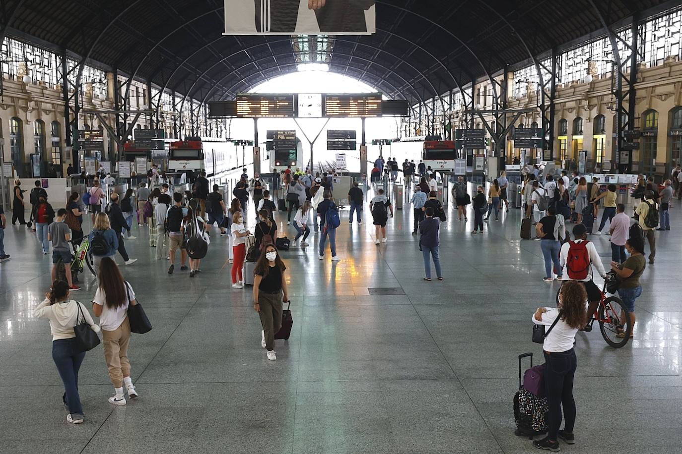 Fotos: El segundo día de huelga en Renfe deja nuevos retrasos y cancelaciones de trenes de Cercanías