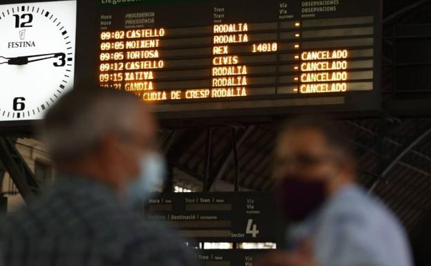 Huelga en Cercanías Renfe Valencia: horario de los paros de hoy 1 de octubre y de los servicios mínimos