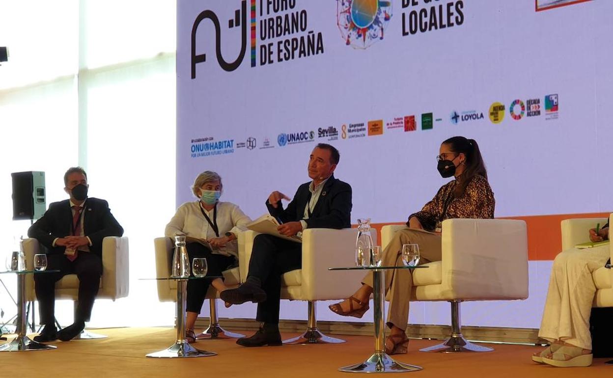 El alcalde, durante su intervención esta tarde. 