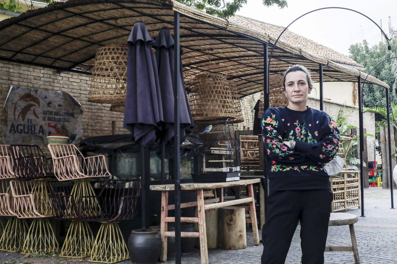 Begoña Rodrigo, chef: "Nos seguimos viendo como en un escalón por debajo" | Los valencianos nos seguimos viendo como en un escalón por debajo de otros. Aunque tengo la sensación de que últimamente la gente, sobre todo la más joven, se siente más preparada. Creo que en general el valenciano es una persona muy sociable y abierta.