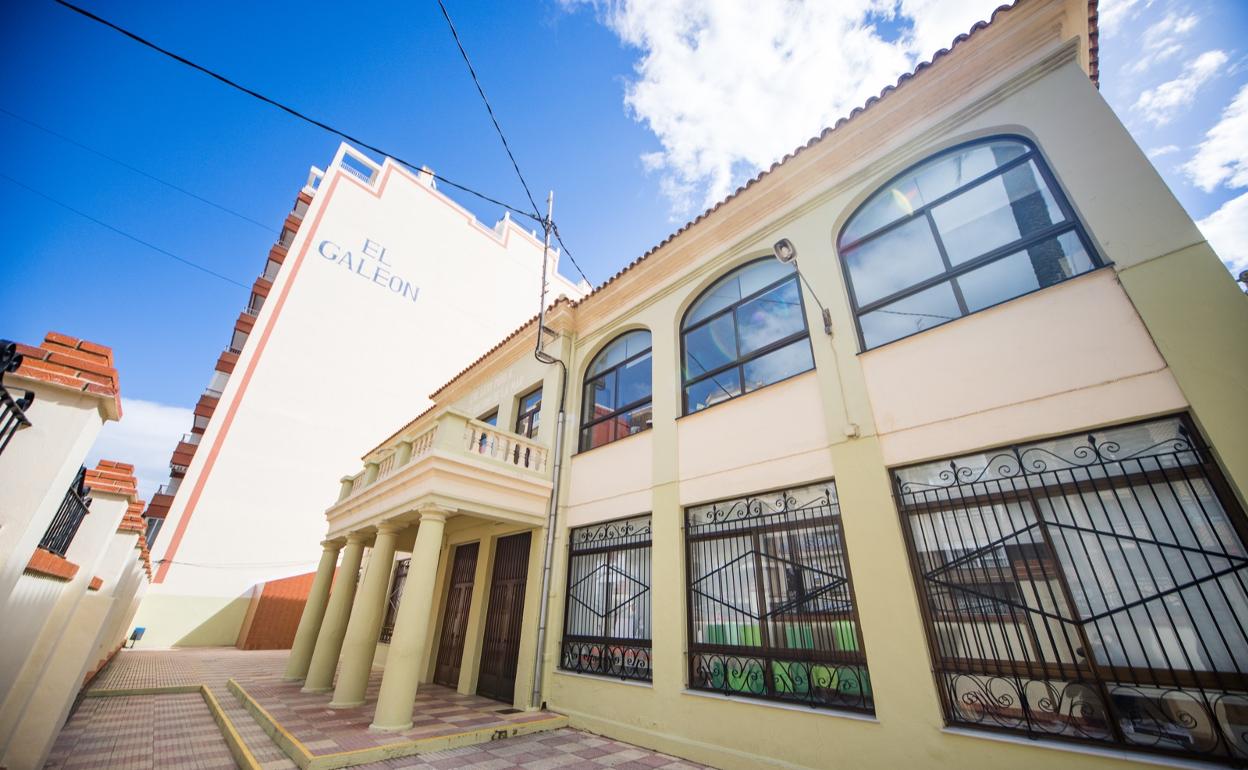 Colegio Sant Antoni de la Mar de Cullera. 