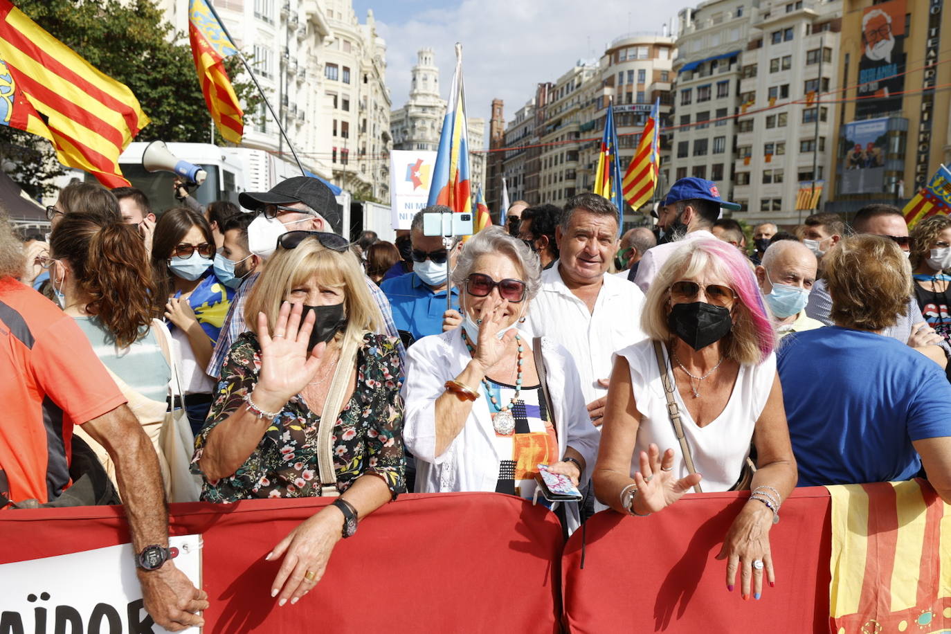 Fotos: Procesión cívica de Valencia por el 9 d&#039;Octubre de 2021