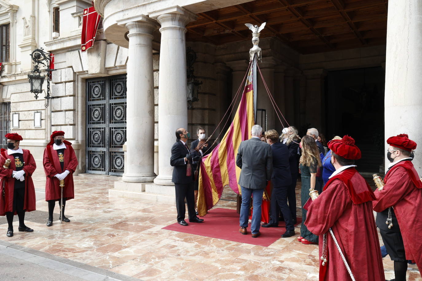 Fotos: Procesión cívica de Valencia por el 9 d&#039;Octubre de 2021