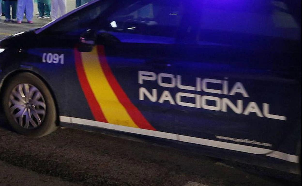 Reclaman a Igualdad que la masturbación en la calle ante un adulto sea un  delito | Las Provincias