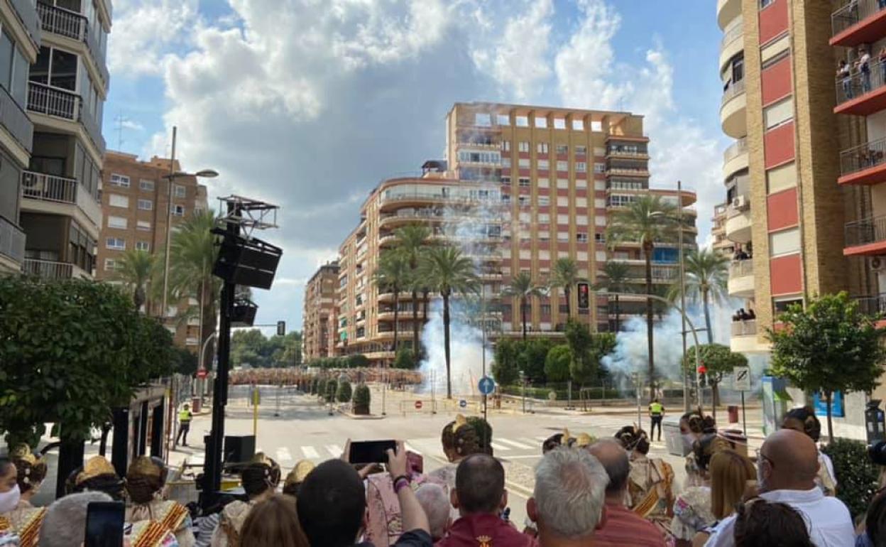 Mascletà en Alzira. 