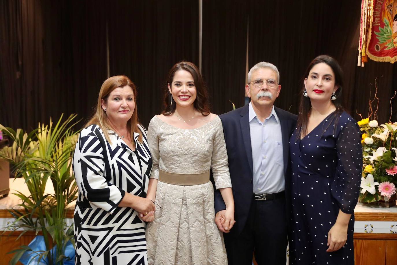 La joven Carmen Martín Carbonell, de la Falla Poeta Alberola-Totana, y la niña Nerea López Mestre de Falla Ingeniero José Sirera-Pío IX, son las nuevas Fallera Mayor y Fallera Mayor Infantil de València del año 2022, según ha anunciado el alcalde, Joan Ribó en el acto de #LaTelefonada2022. 