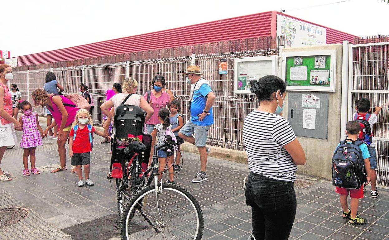 Barracones del colegio Santo Ángel de la Guarda de Valencia, cuyo futuro centro está incluido en Edificant. 