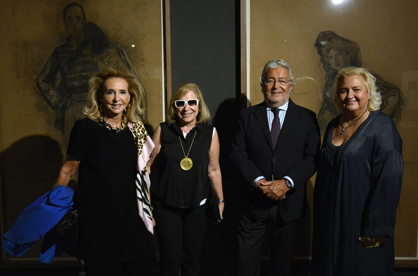 Mayrén Beneyto, María José Navarro, Rafa Alcón y María José Ferrer Sansegundo en la inauguración de la exposición de la Fundación Bancaja sobre Sorolla. 