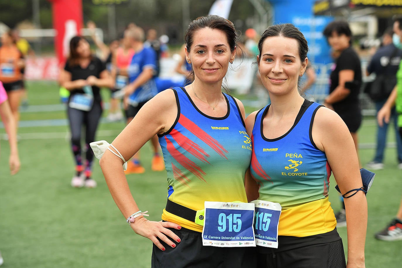 Este domingo, 1.500 corredores se han lanzado a las calles de Valencia para disputar la prueba de la Carrera Universitat de València, que alcanza en 2021 su novena edición. Los participantes han recorrido 5. 570 metros. 