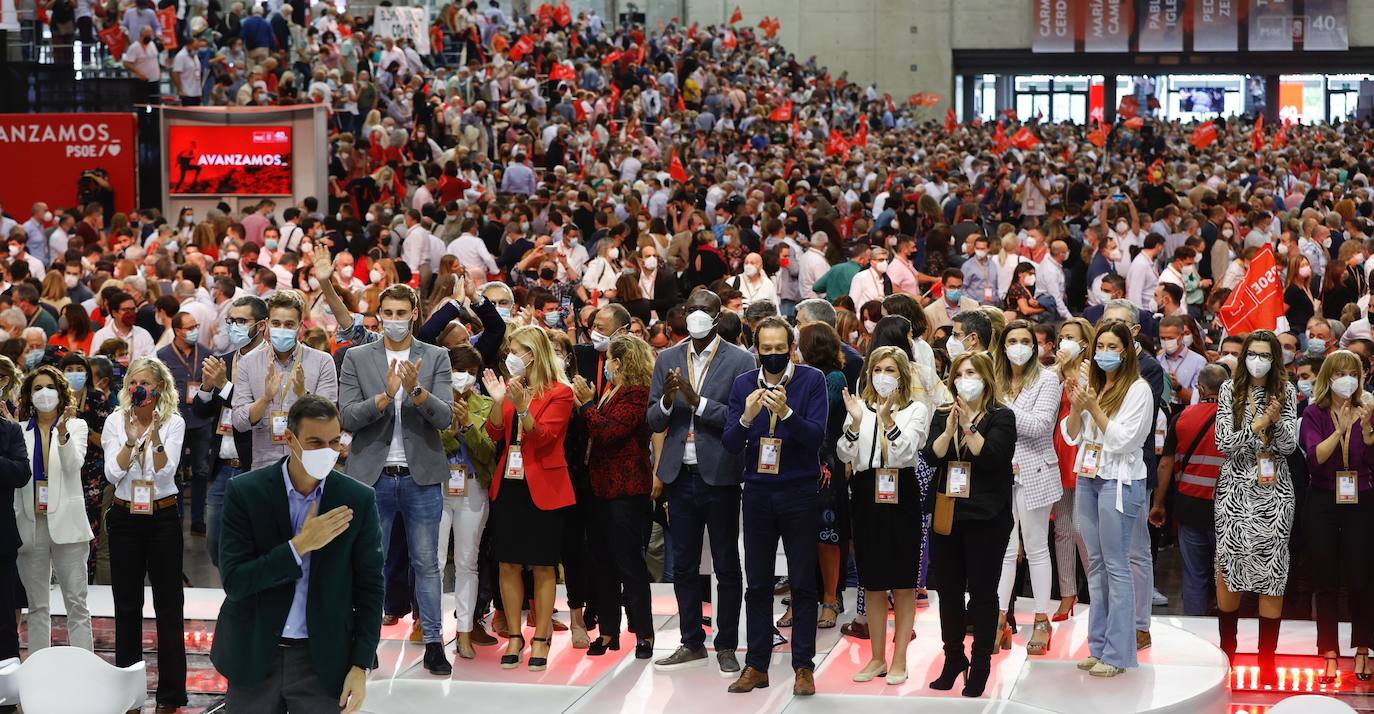 Este domingo se celebra la jornada de clausura del 40 congreso del PSOE. El broche final al cónclave lo pone el líder del PSOE, Pedro Sánchez, con su primer discurso como reelegido secretario general. 