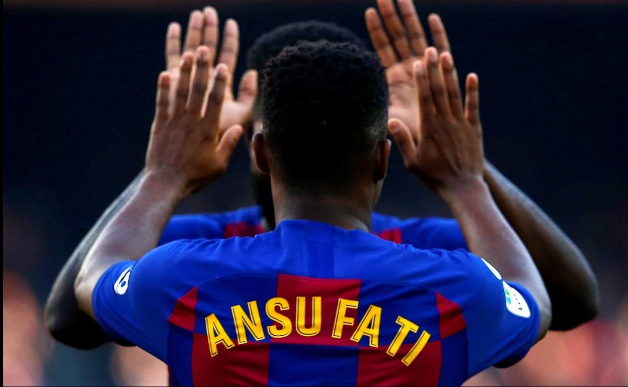 Ansu Fati celebra un gol con el Barça. 