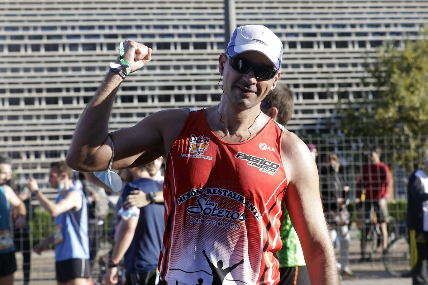 Fotos: Así ha sido la llegada de los héroes a la meta del Medio Maratón de Valencia 2021