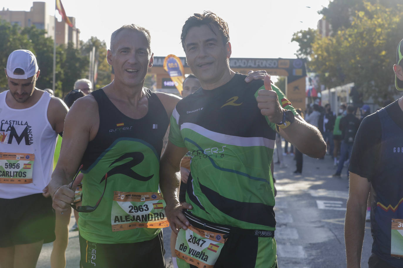 Fotos: Así ha sido la llegada de los héroes a la meta del Medio Maratón de Valencia 2021