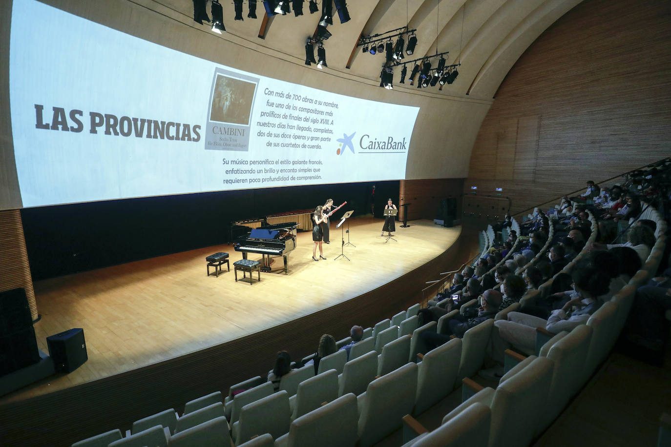 De la mano de Merche Femenía, treinta intérpretes valencianos demuestran su calidad artística en una jornada para el recuerdo 