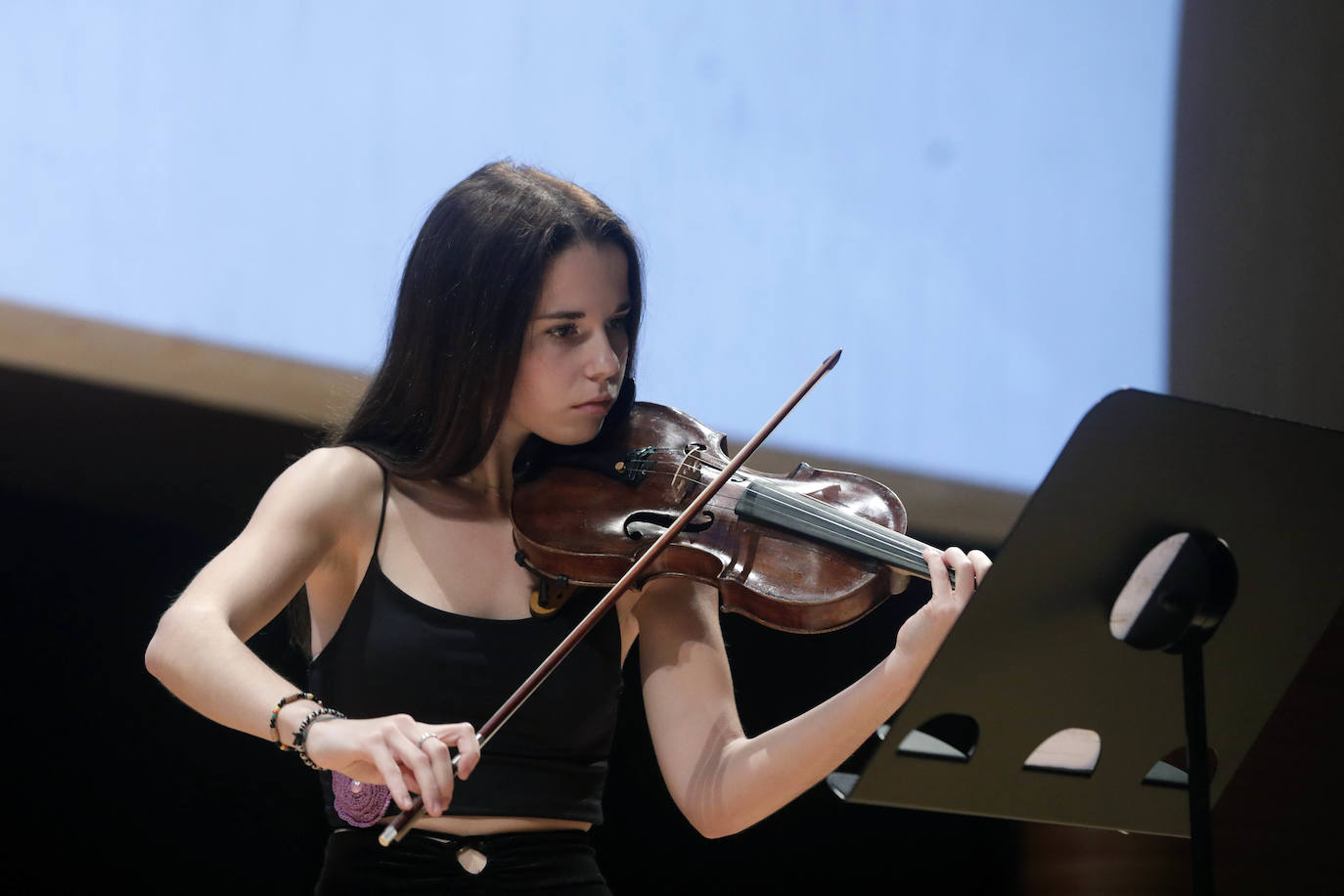 De la mano de Merche Femenía, treinta intérpretes valencianos demuestran su calidad artística en una jornada para el recuerdo 