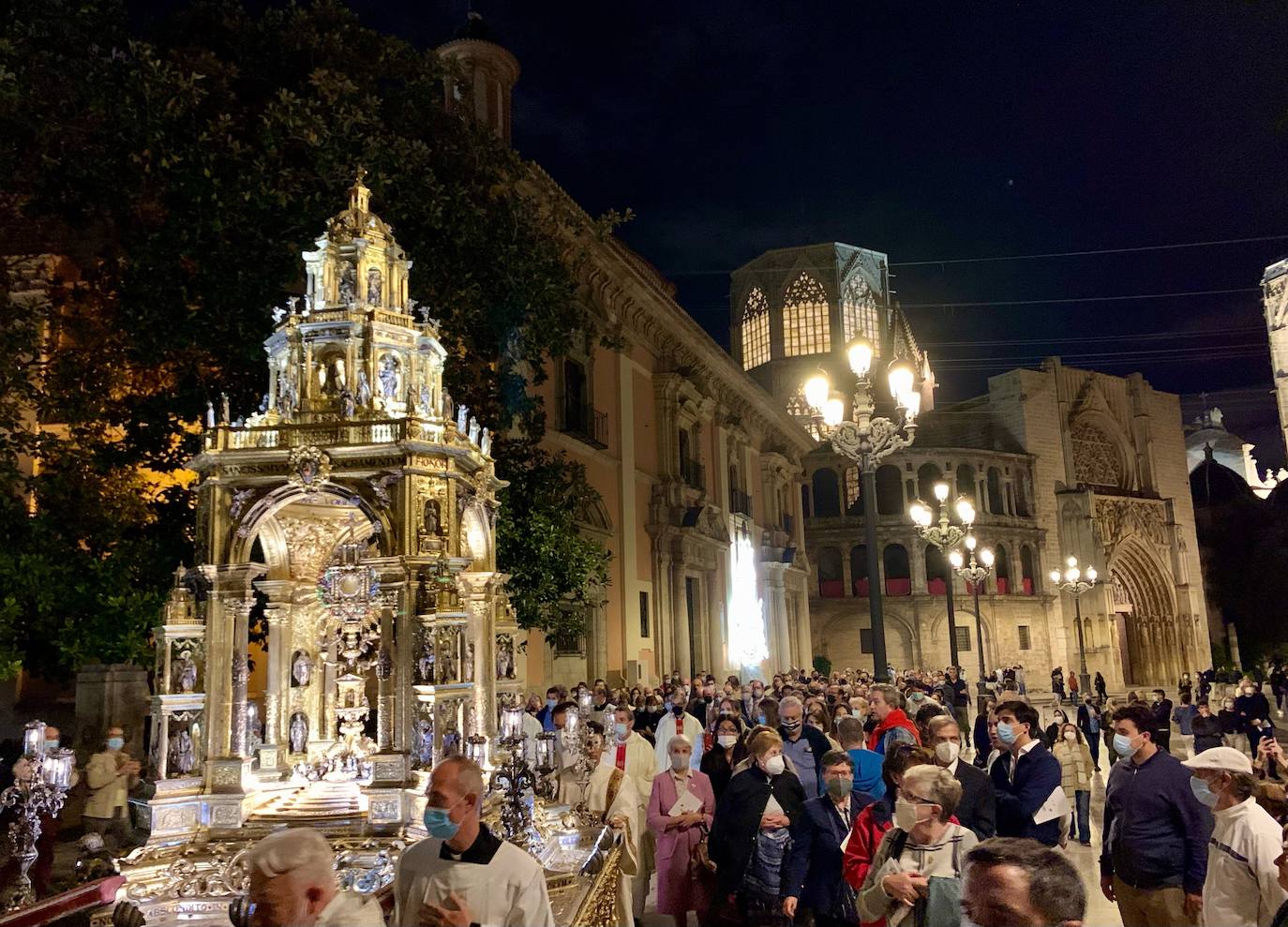 La obra sale de la Catedral fuera de la fiesta del Corpus por primera vez desde 1972 y lo hace con motivo de la vigilia nacional de la Adoración Nocturna Española (ANE) y de la Adoración Nocturna Femenina Española (ANFE).