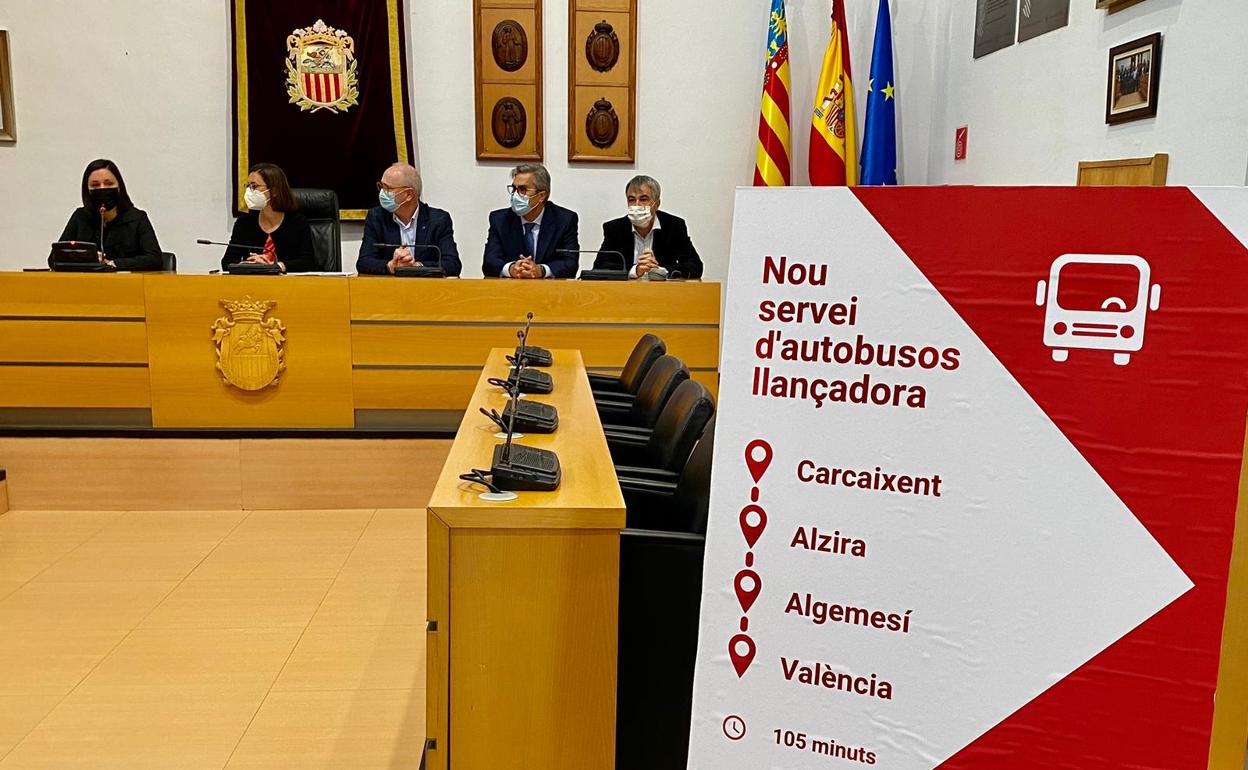 Presentación en Algemesí de las nuevas líneas.