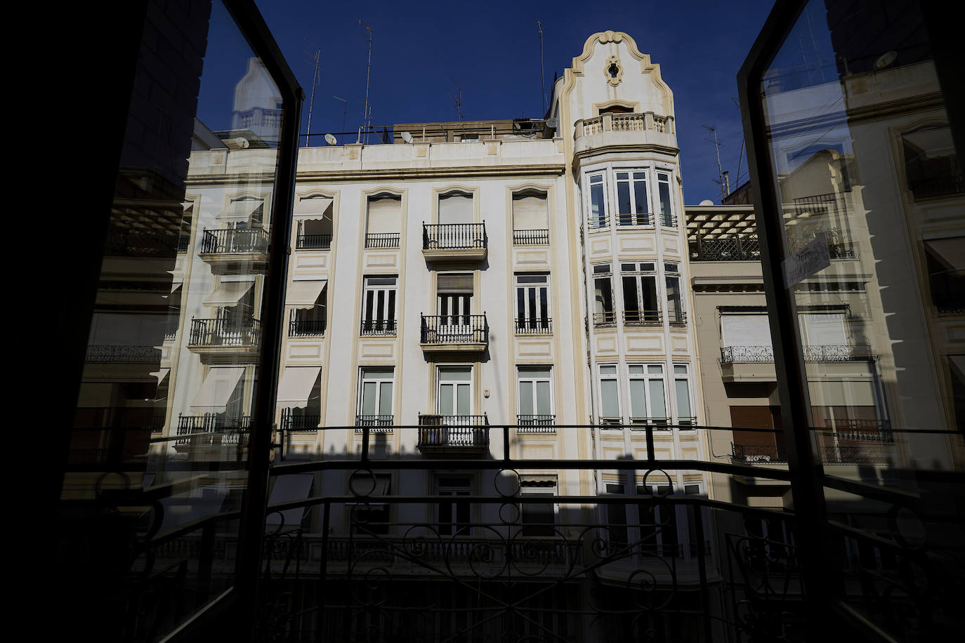 Los miradores, como en el edificio de los Casanova, son característicos de la Paz.