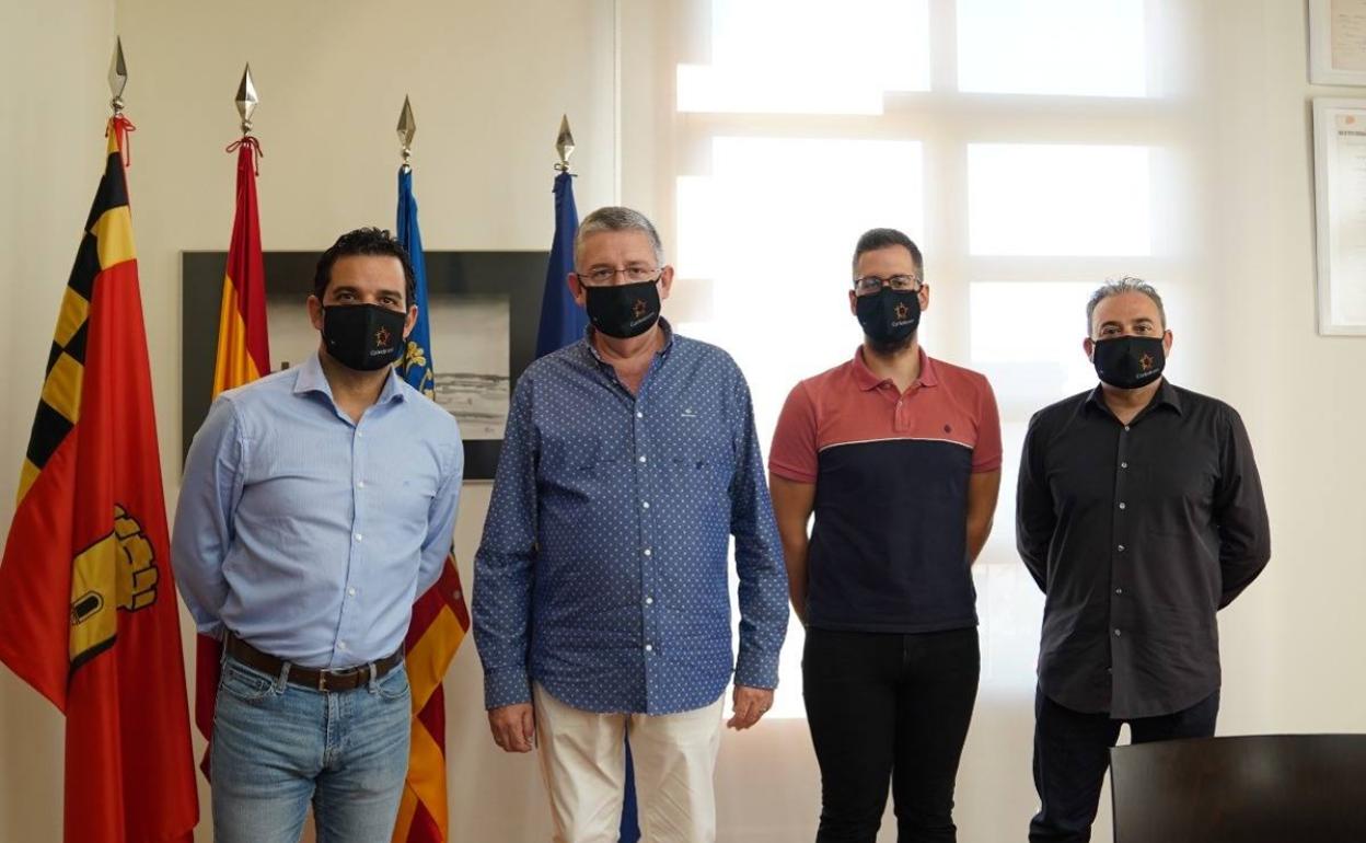 El alcalde, Juan Antonio Sagredo, con el presidente, Salvador Fabregat. 