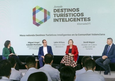 Imagen secundaria 1 - El trabajo en red entre lo público y lo privado, vital para el destino turístico inteligente