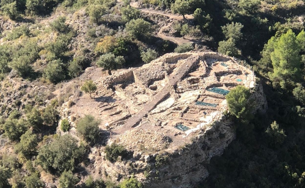 Para el domingo hay programada una visita guiada al yacimiento de l'Altet en La Font de la Figuera. 