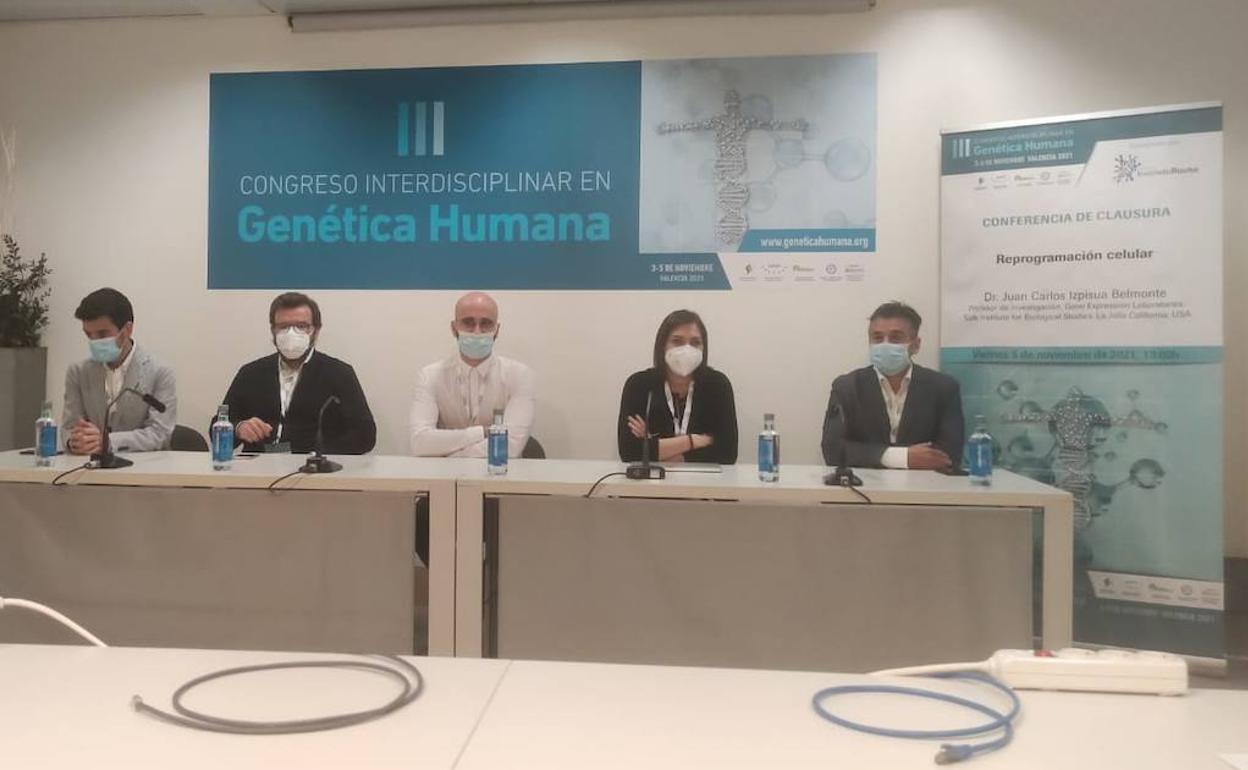 Los especialistas Fernando Santos, Adrián Llenera, Josep Plá, Encarna Guillén y Javier García, en la presentación de las conclusiones del congreso.