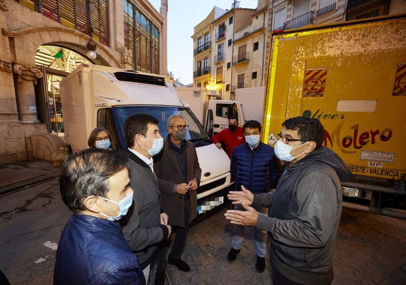 Fotos: Vendedores y transportistas denuncian los problemas de movilidad en el Mercado Central