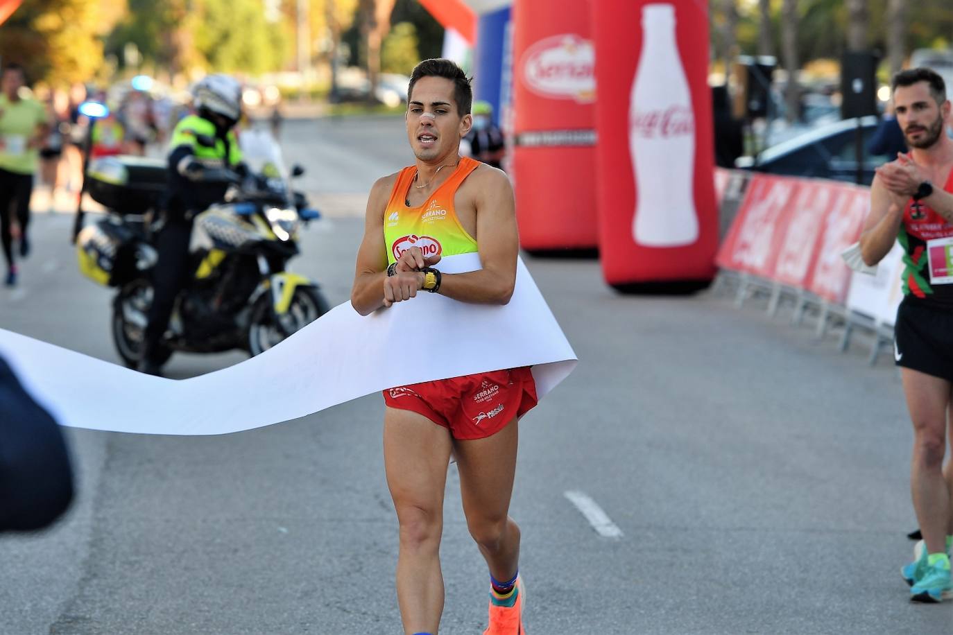 En la Volta a Peu por la Discapacidad ha habido una marcha a pie y otra corriendo y actividades especiales al acabar las pruebas, que se han desarrollado en un circuito de 4,5 kilómetros 