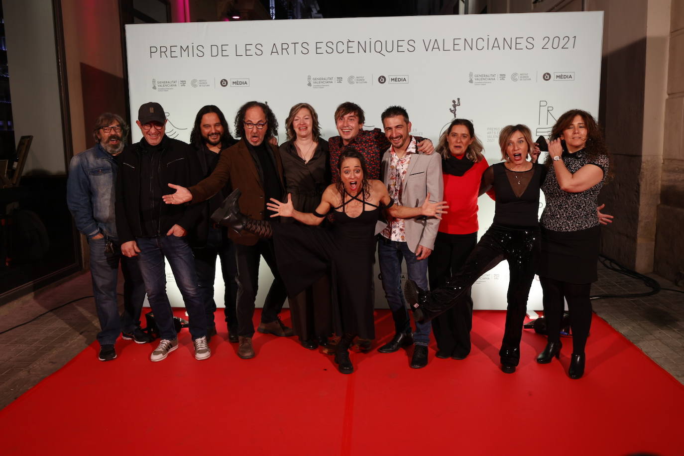 El Teatro Principal de Valencia ha acogido la celebración de la gran noche de las artes escénicas. Premiados e invitados han acudido al evento, en el que se respiraba ilusión por su vuelta tras la pandemia.