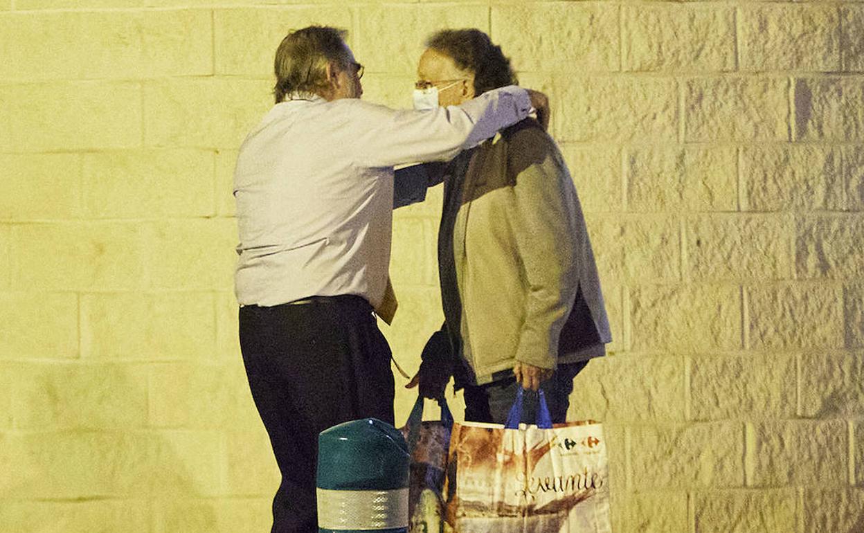 Alfonso Grau junto a su abogado Jesús Bonet, este jueves.