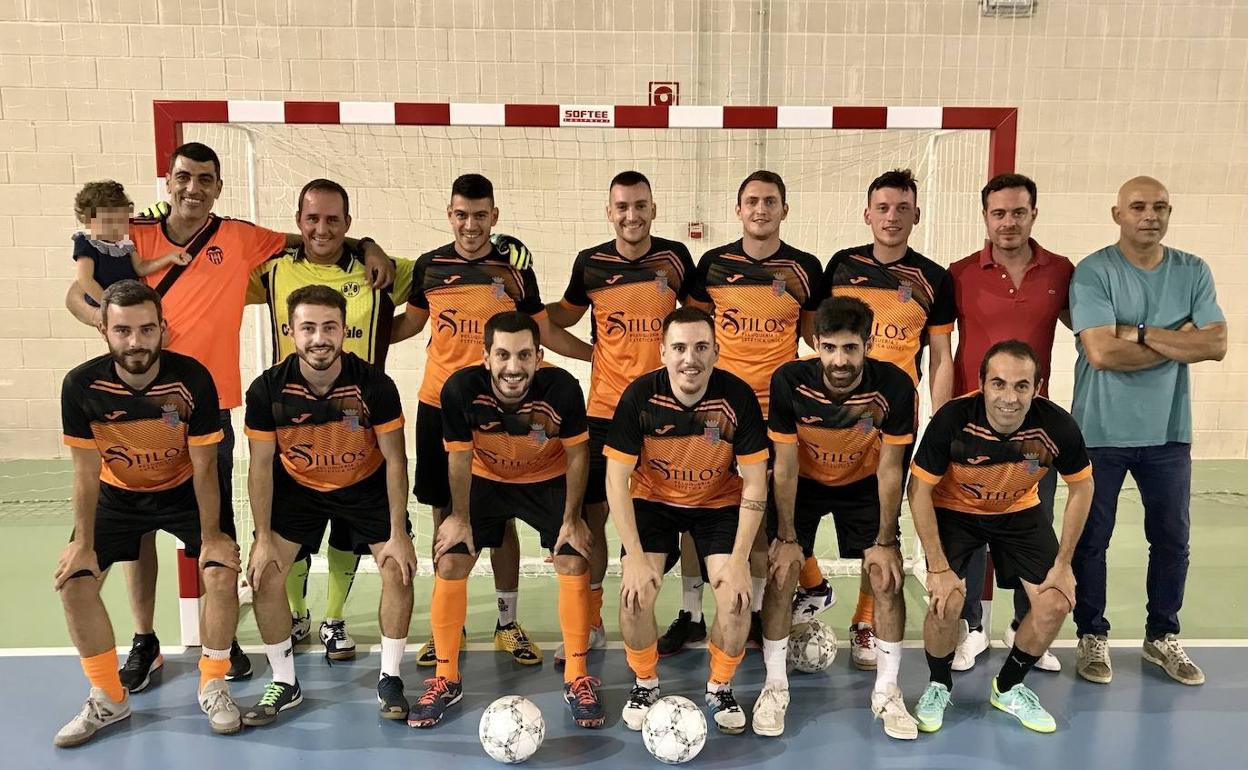 El equipo Peluquería Stilos Ràfol, líder de la liga de Acydma. 