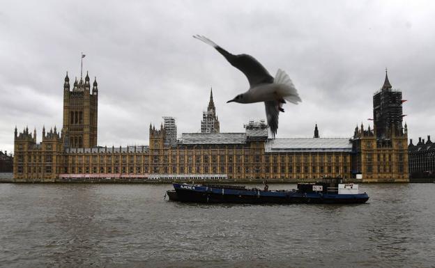 El Parlamento de Westminster, a orillas del Támesis.