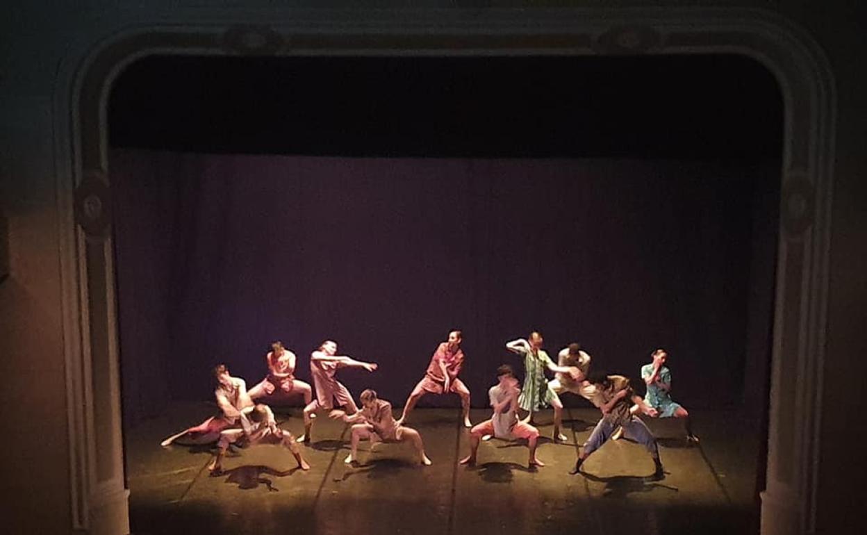 Una de las actuaciones en Turís. 