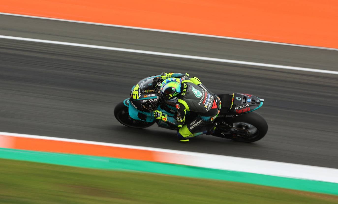 Fotos: Entrenamientos libres del Gran Premio de la Comunitat de motociclismo 2021