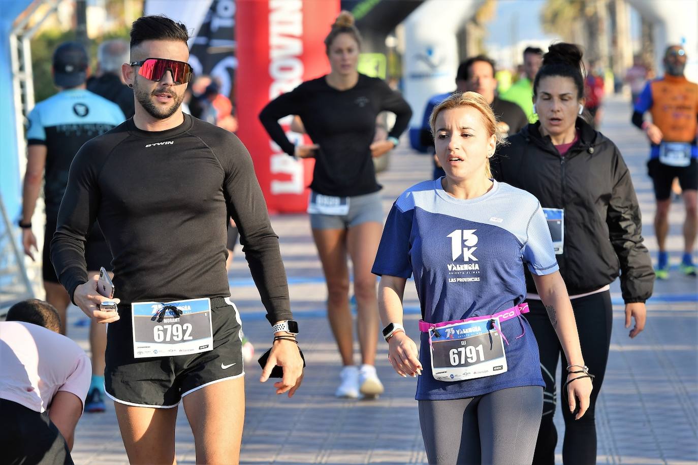 Fotos: Búscate en la meta de la 15K Valencia Abierta al mar (2)